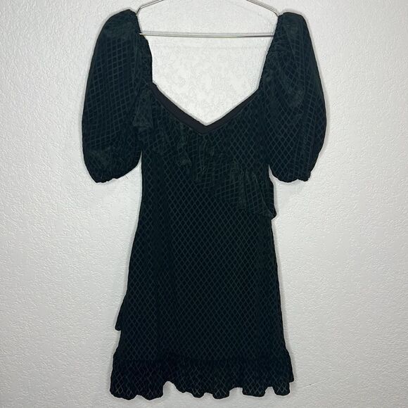 New Revolve X House of Harlow 1960 MEDINAH Mini Dress Hunter Green Velvet Small - Picture 7 of 14
